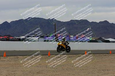 media/Jan-15-2022-CVMA (Sat) [[711e484971]]/Race 11 Amateur Supersport Middleweight/